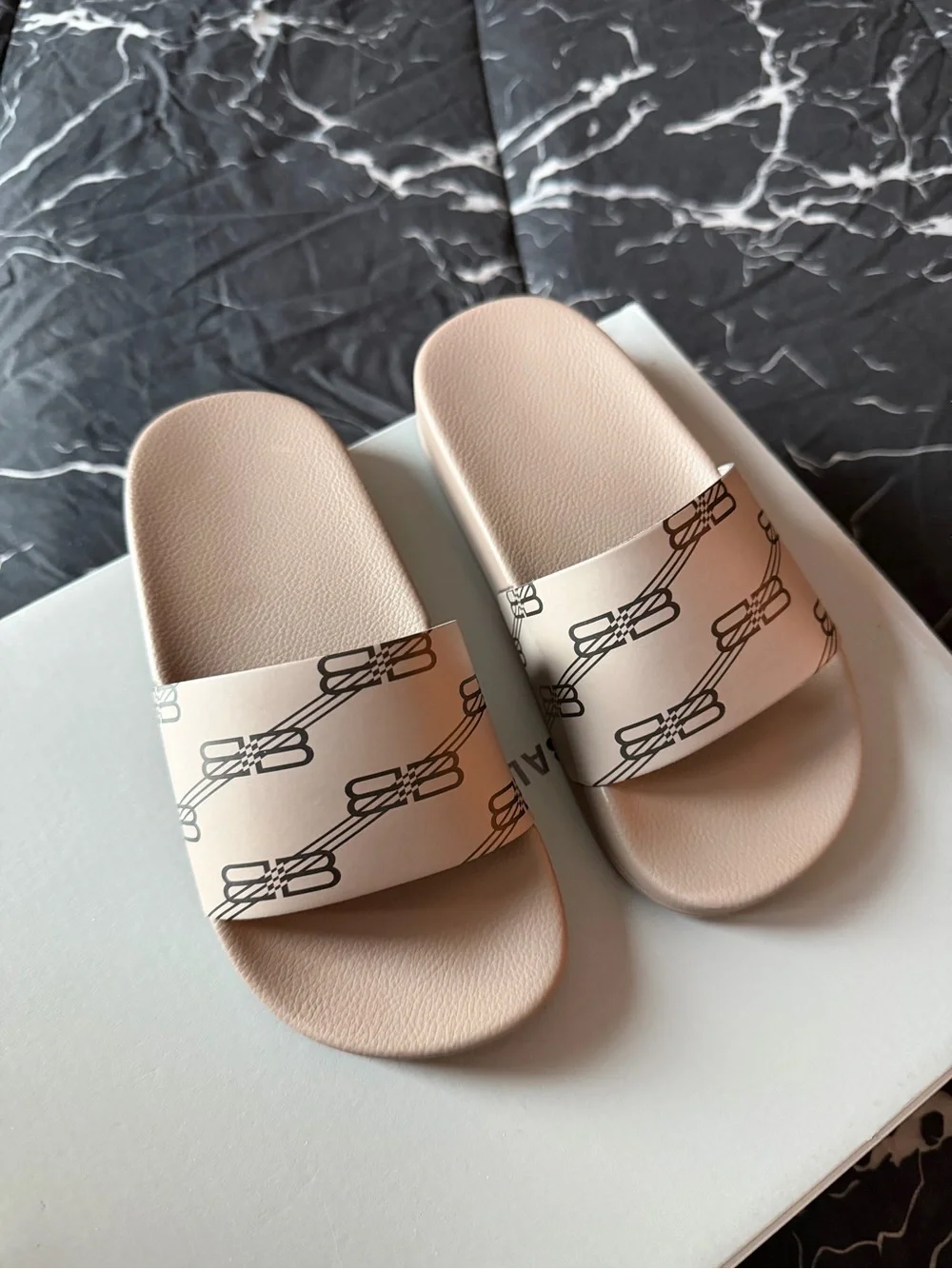 Balenciaga Cream Logo Slide Sandals